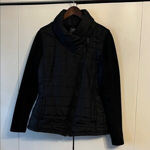 Women's Black Jacket half quilted, half puff. Slimming look